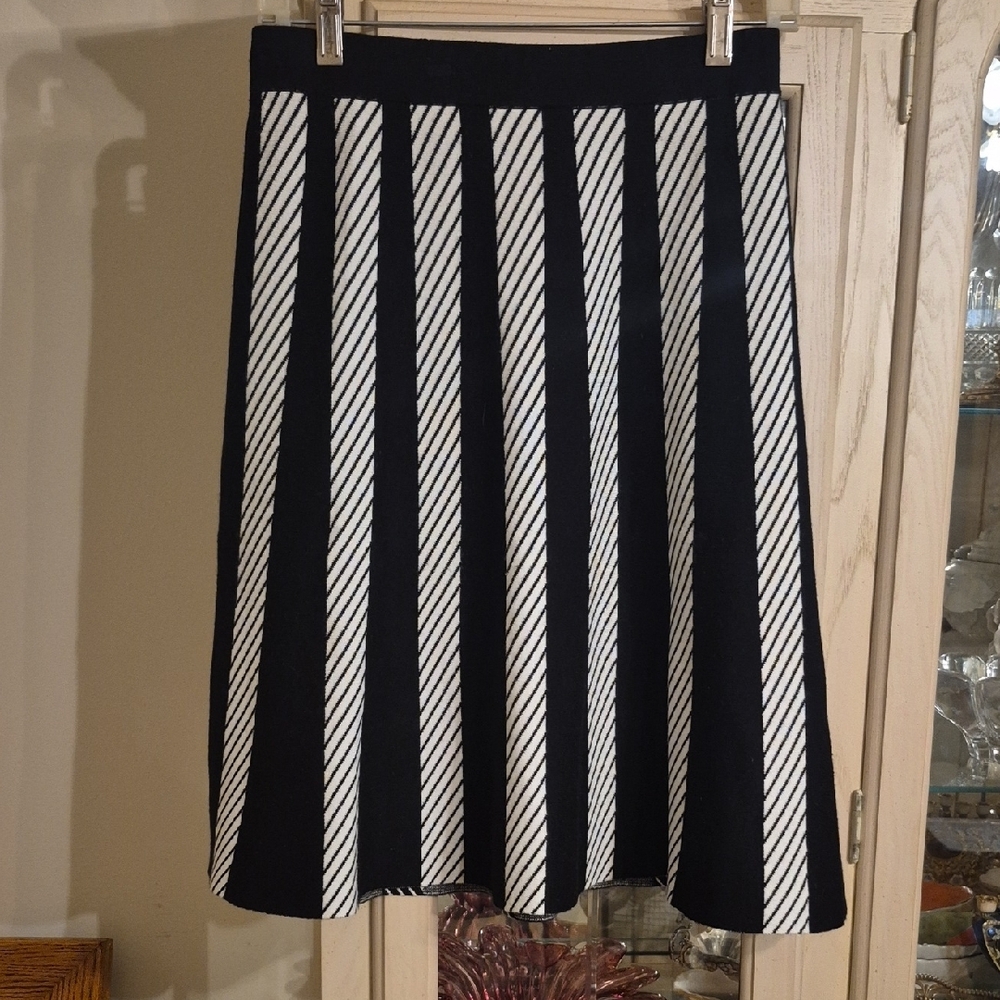 Calvin Klein Black and White A-Line Skirt